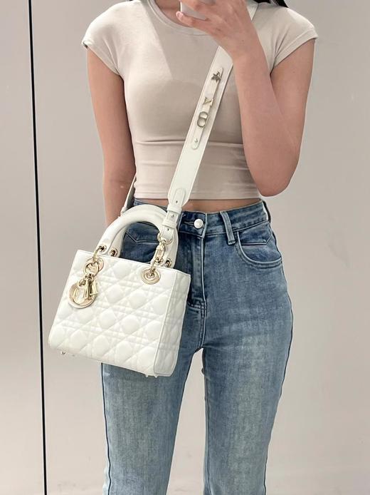 迪奥 四格戴妃原厂羊皮奶白色（LZ*MM） 商品图3