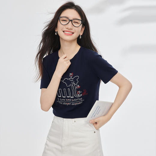 【专属特价】熙世界大象印花短袖T恤女2025夏季新款百搭休闲减龄圆领体恤上衣 商品图3