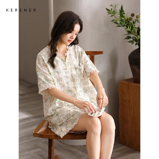 可人儿小众设计泡泡绵女士带胸垫睡衣夏季短袖可外出家居服三件套 商品图1
