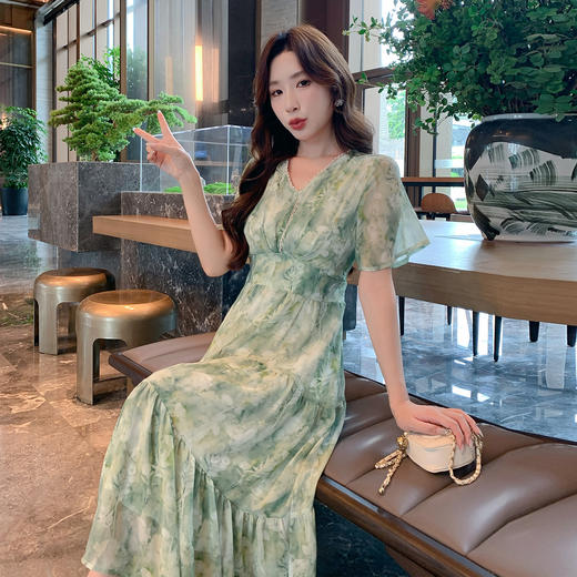 奢姿大码女装2026夏季胖妹妹法式V领雪纺碎花小清新蛋糕连衣裙9952853261 商品图2