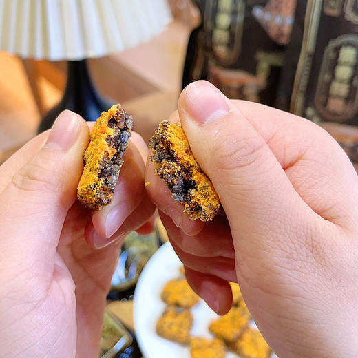 肥上黑金锅巴肉松蟹黄口味乌米香酥脆 商品图5