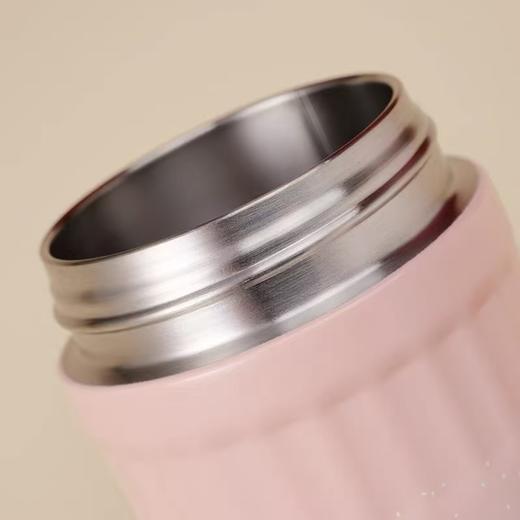 萌猫戏雪保温杯 商品图3