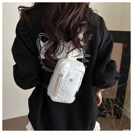 出门神器‼️男女老少小孩lulu速干防水胸包 商品图7