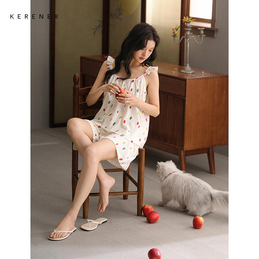 可人儿小众泡泡绵女士吊带短裤睡衣夏季可外出家居服长裤三件套 商品图2