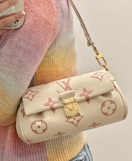 驴家   FAVORITE 云朵包 牛奶草莓 手袋 (JPH) 商品图3