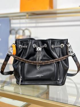 驴家LV NO WAY VIBE 金属配件滑动装饰 羊皮 单肩手提包 （LZ*MM）