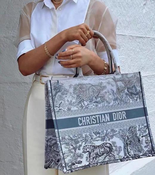 迪家托特渐变兰老虎，超宽敞的内容量感觉可以装下整个世界！（LZ） 商品图1