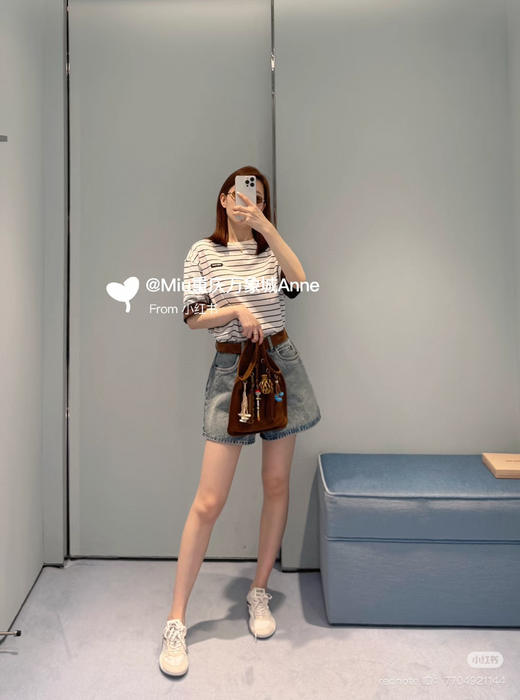 721-5 独家渠道货 miu条纹/乌木总棕 双色双面穿 中袖宽松箱式T恤 细腻软糯时髦 商品图10