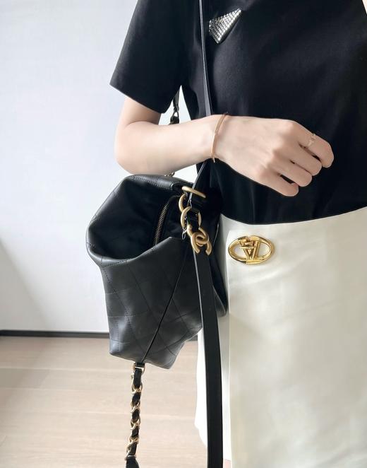 香奈儿25s春夏多功能 Hobo 背包（MM） 商品图4