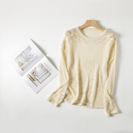 和纸纱镂空提花罩衫 超柔和纸纱材质 进口机器编织 纹理清晰 条干均匀 透气性好 宽松版型 日常好搭配 商品图5