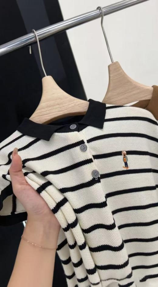 💥夏日新潮流| 【MOMOTIABIN翻领撞色条纹刺绣T恤YMC105】美翻天💖重磅来袭‼条纹说是百读不厌的经典单品了 商品图3