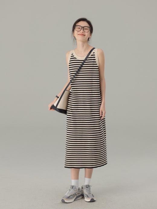 💥2025新款无袖针织背心裙‼️【MOMOTIABIN圆领条纹连衣裙YMC043】🌻小个子也可以驾驭，两个颜色，任你选！ 商品图2