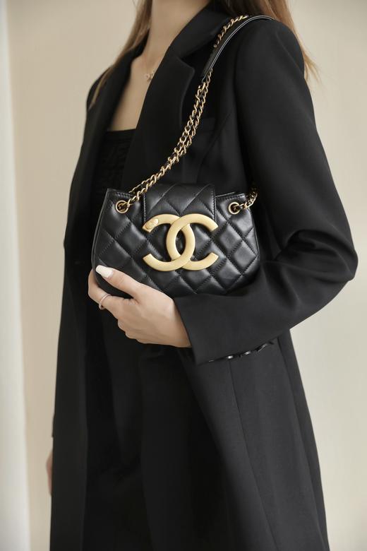 香奈儿   24C早春   大LOGO圆挎包  （LZ） 商品图7