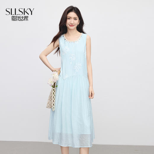 【专属特价】熙世界波西米亚无袖背心连衣裙女夏季高级感海边度假天丝绣花裙子 商品图0