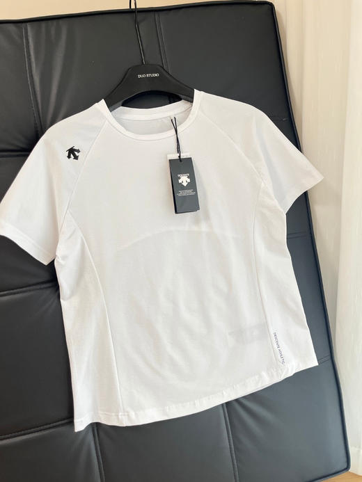 迪桑特官网正品同步高弹速干T恤 商品图7