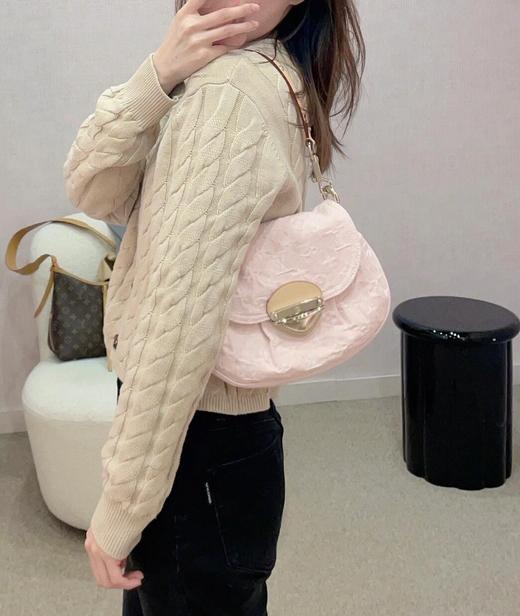 驴家 SUNSET 手袋斜跨单肩包 型号：M13347牛仔粉色(JPH) 商品图3