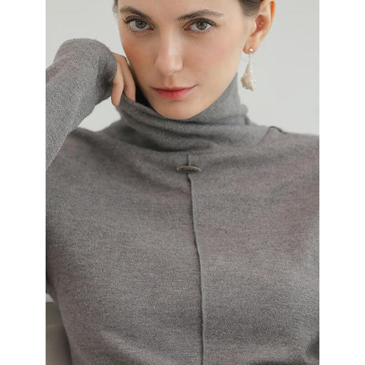 COCOBELLA亮葱细针坑条针织衫立体装饰线高领打底衫TS0032 商品图1