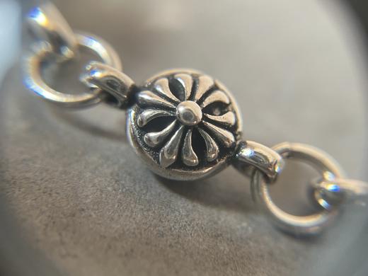 Chrome Hearts克罗心 十字花球筛子925银手链，骰子款是日本限定，超级难买(MM) 商品图3