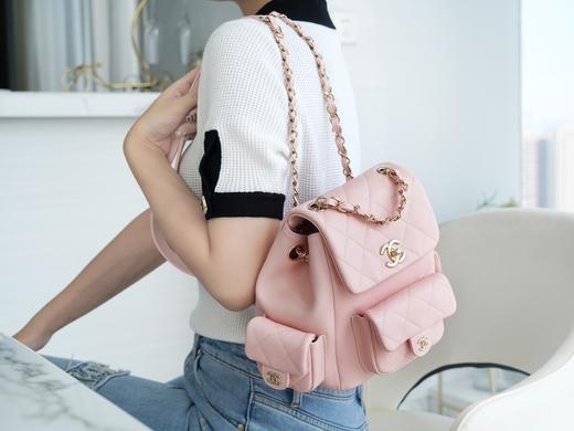 香奈儿 23K新款 坦克Duma 双肩包书包大号 浅粉（LZ） 商品图3