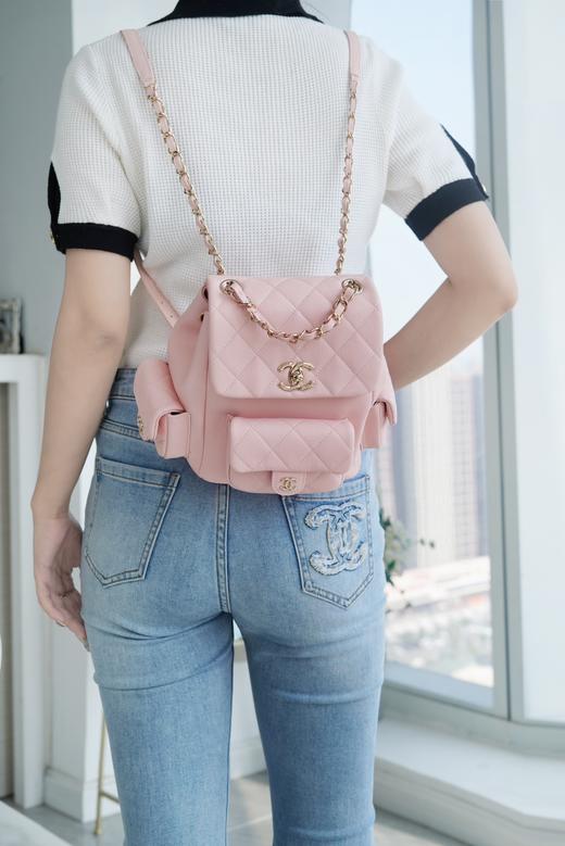 香奈儿 23K新款 坦克Duma 双肩包书包大号 浅粉（LZ） 商品图6