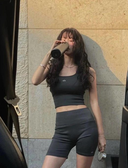 原厂正品韩国超多明星博主都在用!Alo Water Bottle720ml的铝制保温杯  720ml 商品图5