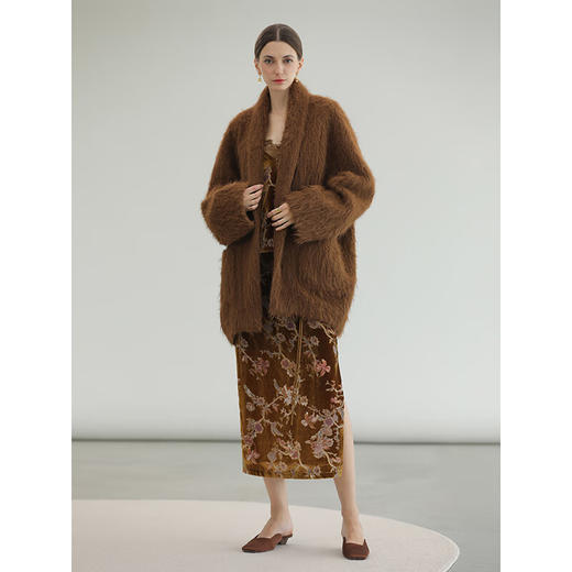 COCOBELLA新中式烧花丝绒吊带国风蕾丝拼接内搭V领背心VT0021 商品图3