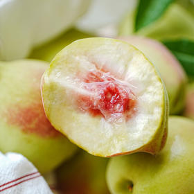 鹰嘴桃【顺丰发货】山人优选，果肉爽脆，满口香甜