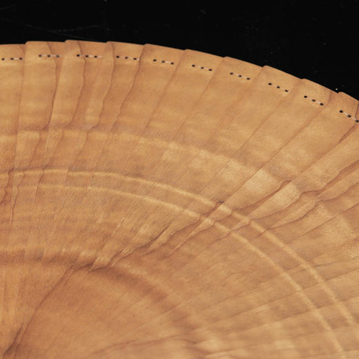 金丝楠木雅玩满花纹苏扇 商品图3