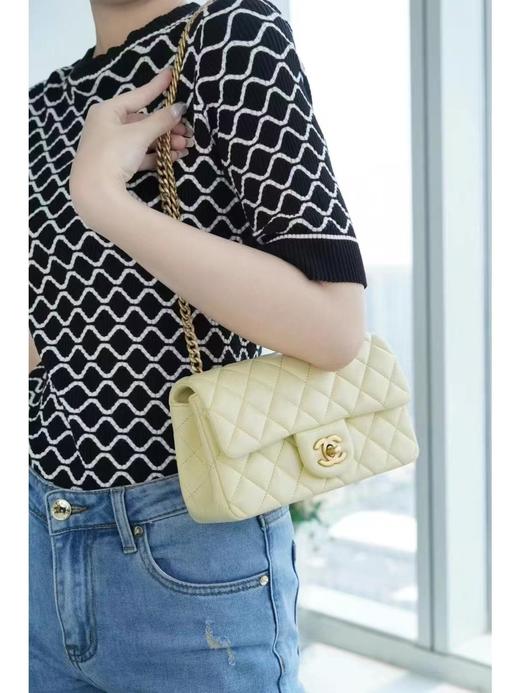 BT291 香奈儿 23S CF大mini 羊皮链条包 淡黄色（BT*MM）7.22直播款 商品图2