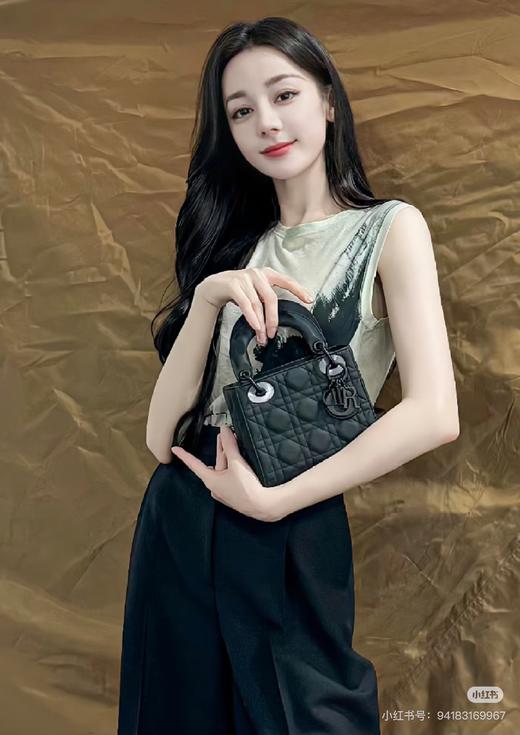 D072248时尚气质单品戴妃磨砂款手提包女包 商品图3