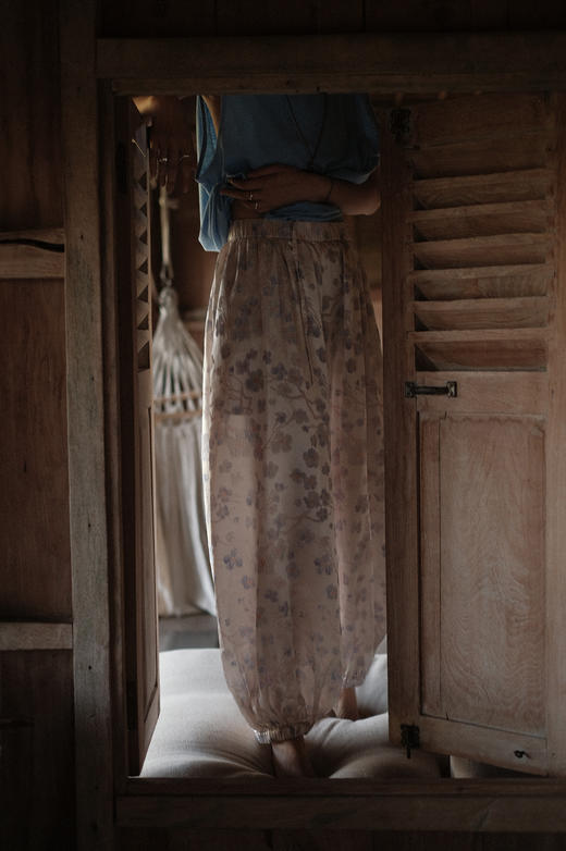 桑蚕丝梅 - 立体提花&定位印花双工艺灯笼裤 商品图8