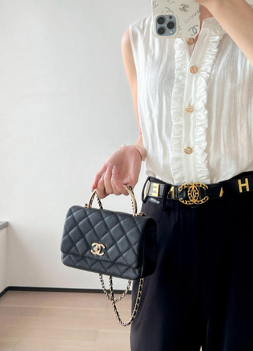 香奈儿 25s春夏 金属手柄口盖小号手拿斜挎包（LZ） 商品图6