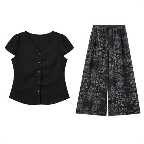 【预售3天】时尚休闲套装2025年夏季新款V领短袖上衣+花色阔腿裤两件套WWYG2532B 商品图1