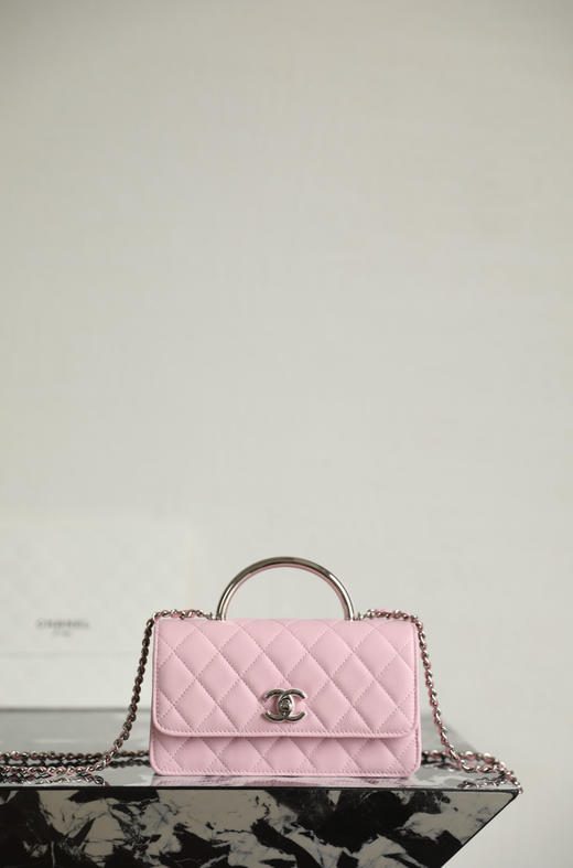 香奈儿 25P春夏 金属手柄风琴包 樱花粉（LZ） 商品图1