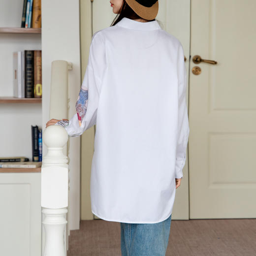 谜底白衬衫长袖女2025秋季新款通勤风宽松印花廓形衬衣257MC7719 商品图2