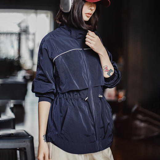 马登美式立翻领宽松轻薄短款收腰派克工装风衣夹克外套女上衣士夏 商品图3
