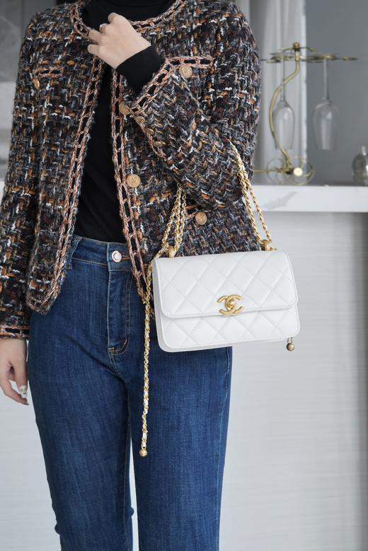 香奈儿  24c 双金球CF mini 19cm白色 （LZ） 商品图3