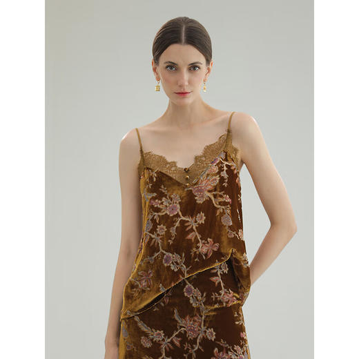 COCOBELLA新中式烧花丝绒吊带国风蕾丝拼接内搭V领背心VT0021 商品图2