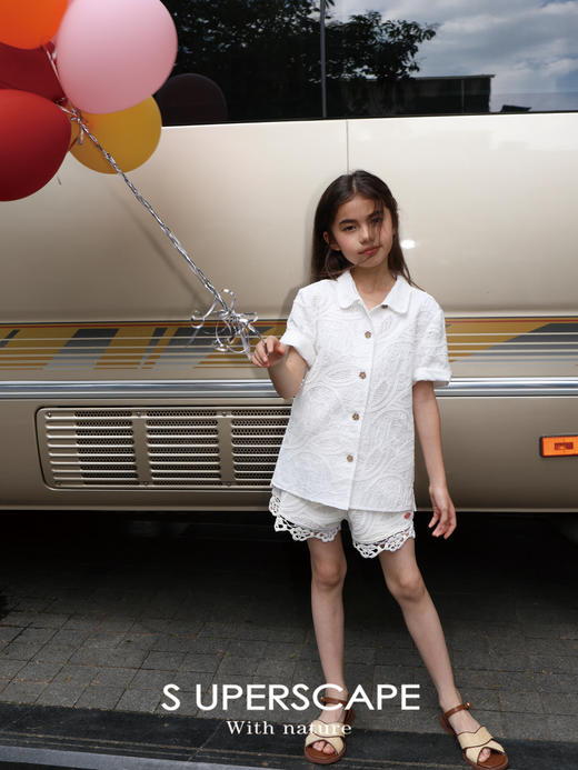 素舶童装 纯棉重工镂空立体刺绣钩花翻领短袖衬衣 商品图0