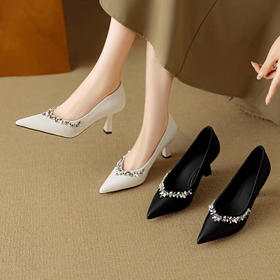 【预售5天】秋季新款法式V口尖头水钻气质高跟绝美浅口单鞋DB&M6522