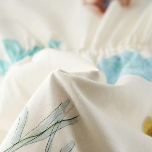 「自」全新升级【铂金会员330/天猫439/差价109】(94819)洛诗琳桑蚕丝混纺水彩连衣裙2025夏季V领收腰长款印花裙 商品图2