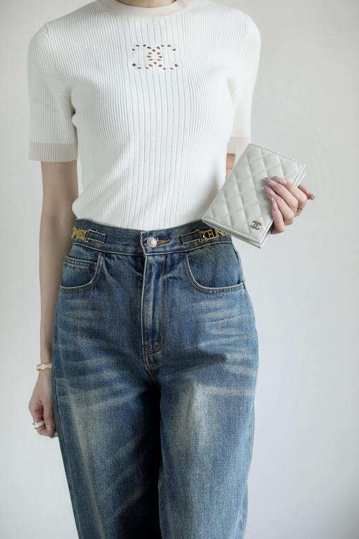 香奈儿经典护照夹 中球纹 奶灰色/淡金（LZ） 商品图8