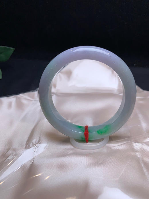 620582，53.5 春彩手镯，淡紫底飘一抹辣绿，清新秀气 商品图2