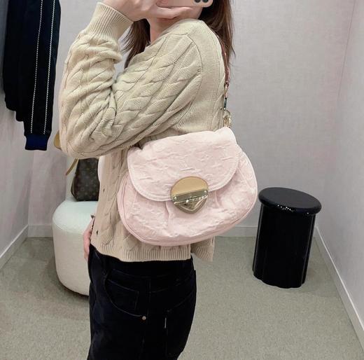 驴家 SUNSET 手袋斜跨单肩包 型号：M13347牛仔粉色(JPH) 商品图6