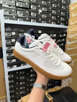 新配色，还是之前的渠道‼！Lu最新爆款city verse 独家！原版T头鞋防滑耐磨 舒适生活休闲鞋