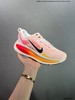 点此购买 耐克Air Zoom Vomero 18登月18代涡轮增压男女款全掌气垫运动鞋 98 324884 商品缩略图9