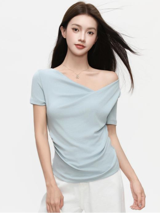 🌸夏日慵懒感爆棚！这件☺️【Avann韩系纯欲辣妹荡领性感露肩短袖T恤】也太绝了吧!🔥半开领超显气质，随便一穿就是ins博主同款‼️‼️  商品图2