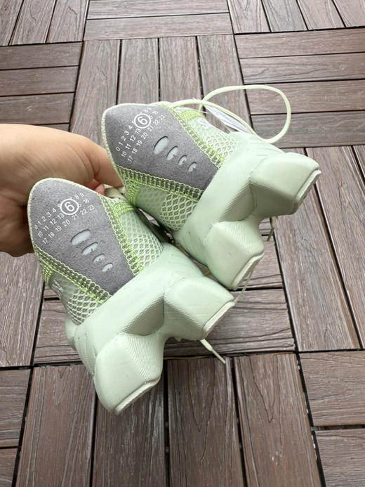 722-3 sal联名mm6 轻盈厚底 透气网纱 运动休闲鞋 情侣款跑步鞋 35-45 号很足不要选大 商品图8