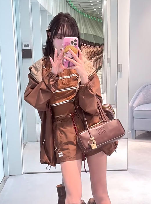 缪缪皮革手袋 小号迷你三色可选（LZ） 商品图4