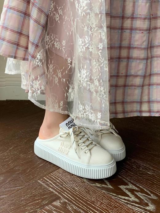 缪缪·miumiu 2025春夏时尚新品增高 厚底半托小白鞋（HC） 商品图3